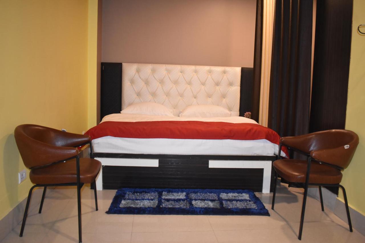 Jai Maa Bhagwati Hotel Pithorāgarh Kültér fotó